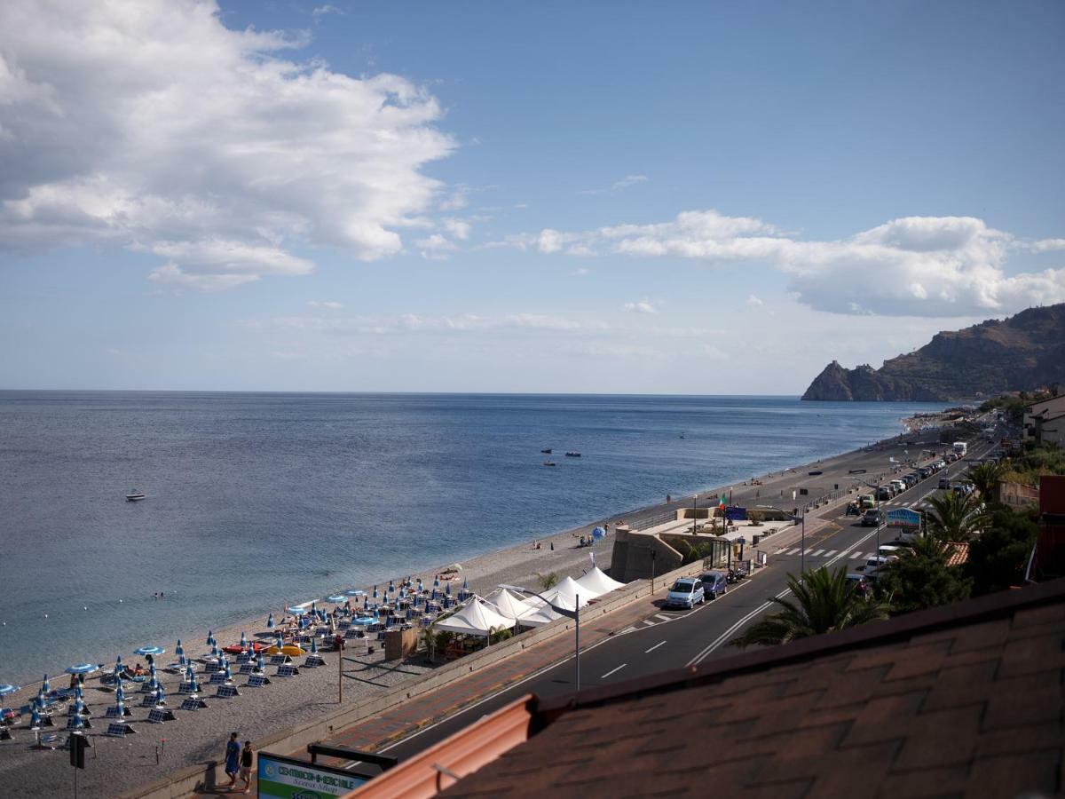 Marina Di Savoca Santa Teresa Di Riva Exterior foto